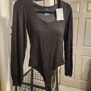 NWT Puff Long Sleeve Bodysuit with Bra